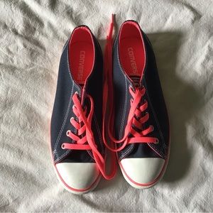 Converse All Star Low Top Tennis Shoes Sz. 8 NWOT